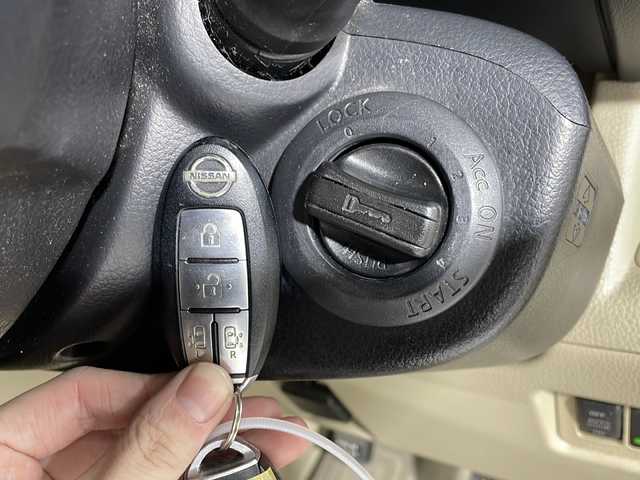 日産 セレナ 20G 福岡県 2008(平20)年 10.1万km クールアイアン Ｂｌｕｅｔｏｏｔｈ/バックカメラ/ウォークインスルー/ＥＴＣ/ワンセグ/スペアキー/純正アルミホイール/３列シート/両側パワースライドドア/前後ドライブレコーダー/リモコンキー/クリーンイオン