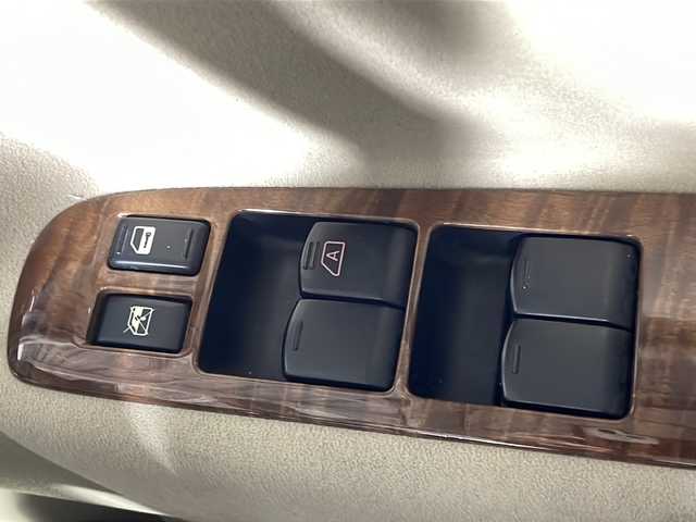 日産 セレナ 20G 福岡県 2008(平20)年 10.1万km クールアイアン Ｂｌｕｅｔｏｏｔｈ/バックカメラ/ウォークインスルー/ＥＴＣ/ワンセグ/スペアキー/純正アルミホイール/３列シート/両側パワースライドドア/前後ドライブレコーダー/リモコンキー/クリーンイオン
