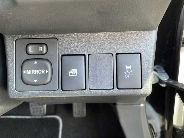 トヨタ コペン GRスポーツ 山口県 2023(令5)年 2万km パールホワイトⅢ 社外ナビ/フルセグテレビ/Bluetooth/CD/DVD/バックカメラ/シートヒーター/プッシュスタート/純正フロアマット