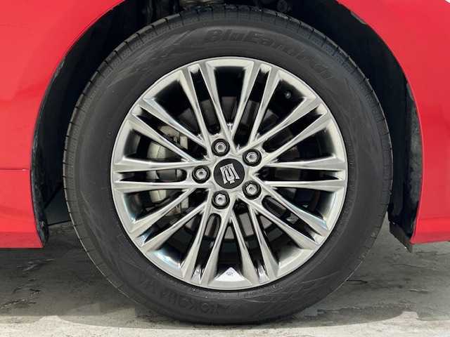 トヨタ クラウン ハイブリッド S 宮城県 2020(令2)年 3万km エモーショナルレッドⅡ 純正ナビ/バックカメラ/フルセグTV/Bluetooth、CD/トヨタセーフティセンス/・プリクラッシュセーフティ/・レーントレーシングアシスト/・レーンディパーチャーアラート/・レーダークルーズコントロール/・アダプティブハイビームシステム/・ロードサインアシスト/クリアランスソナー/ブラインドスポットモニター/リアクロストラフィックアラート/パーキングサポートブレーキ/クリアランスソナー/ハンドルヒーター/パワーシート/ヒートシーター/LEDヘッドライト/フォグランプ/オートライト/純正ビルトインETC2.0/純正アルミホイール/純正フロアマット/ドライブレコーダー/プッシュスタート/横滑り防止装置/アイドリングストップ