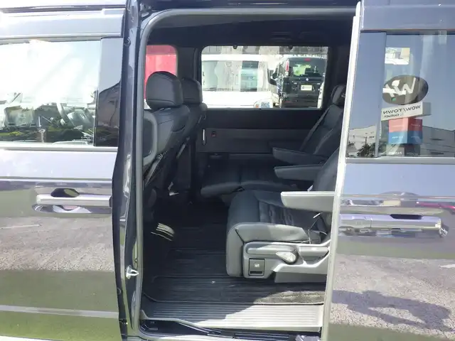 ホンダ ステップワゴン スパーダ eHEV プレミアムライン 千葉県 2022(令4)年 1.1万km トワイライトミストブラックパール ホンダセンシング/・衝突軽減ブレーキ（CMBS）/・車線維持支援システム（LKAS）/・アダプティブクルーズコントロール（ACC）/・誤発進抑制機能/・後方誤発進抑制機能/・ブラインドスポットインフォメーション/パワーバックドア/両側パワースライドドア/ハーフレザーシート/各席シートヒーター/後席オットマン/ドライブレコーダー（前後撮影）【DRH-224SD】/革巻きステアリング/ステアリングスイッチ/パドルシフト/LEDヘッドライト/フォグライト/ウインカーミラー/コーナーセンサー/純正17インチアルミホイル/サイド/カーテンエアバッグ/Honda スマートキー