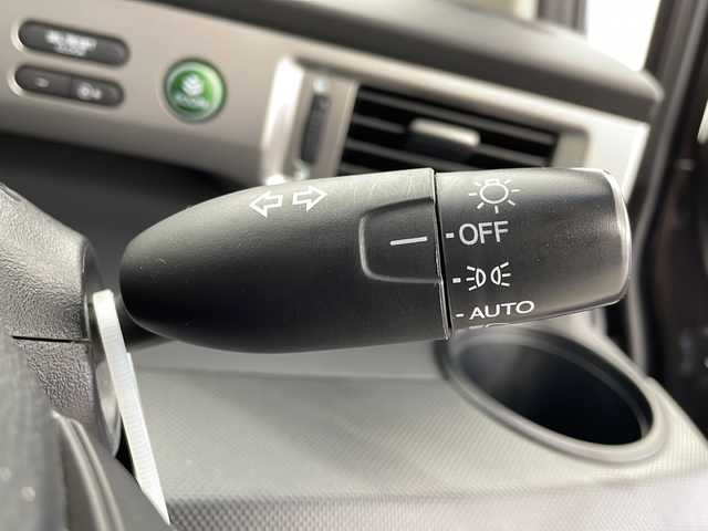 ホンダ フリード G ジャストセレクション 千葉県 2013(平25)年 8.9万km プレミアムスパークルブラックパール 純正メモリーナビ/ワンセグTV/バックカメラ/両側パワースライドドア/スマートキー/キセノンヘッドライト/ビルトインETC