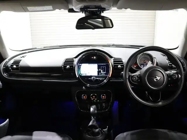 ＭＩＮＩ ミニ クラブマン クーパーD 静岡県 2019(令1)年 4.5万km ブリティッシュレーシンググリーンⅡ 衝突軽減ブレーキ　/ＡＣＣ　/純正ナビ　/バックカメラ　/ＥＴＣ　/コンフォートアクセス　/アンビエントライト　/スマートキー　/純正ＯＰ１７ＡＷ　/コーナーセンサー　　/ＭＩＮＩエキサイトメントＰＫＧ