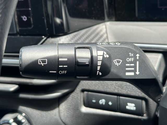 日産 ノート X 大阪府 2021(令3)年 1.9万km スーパーブラック 純正９インチナビ　/フルセグ　/Ｂｌｕｅｔｏｏｔｈ　/バックカメラ　/純正ドライブレコーダー　/前後コーナーセンサー　/ＵＳＢ　/ＥＴＣ　/衝突軽減ブレーキ　/純正フロアーマット　/サイドバイザー　/スマートキー