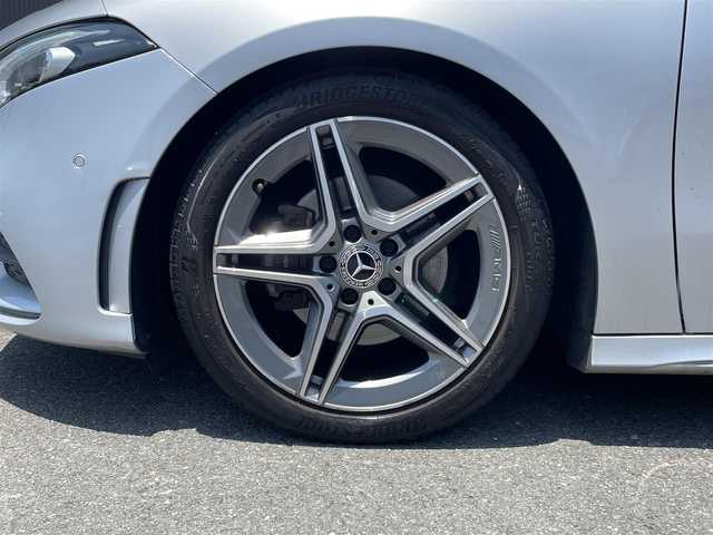 メルセデス・ベンツ Ｍ・ベンツ Ａ２００ｄ AMGライン 静岡県 2019(令1)年 4.8万km イリジウムシルバー ＡＣＣ　ＬＫＡ　ＢＳＭ　/ナビ　ＴＶ　/Ｂカメラ　ｂｌｕｅｔｏｏｔｈ　ＵＳＢ　/ハーフレザー　/シートヒーター　/マッサージシート　/ＬＥＤヘッドライト　/ロードサインアシスト　/無線充電　/自動パーキング　/コーナーセンサー　/ラゲッジマット/スペアキーあり