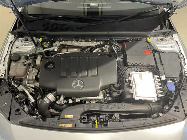 メルセデス・ベンツ Ｍ・ベンツ Ａ２００ｄ AMGライン 静岡県 2019(令1)年 4.8万km イリジウムシルバー ＡＣＣ　ＬＫＡ　ＢＳＭ　/ナビ　ＴＶ　/Ｂカメラ　ｂｌｕｅｔｏｏｔｈ　ＵＳＢ　/ハーフレザー　/シートヒーター　/マッサージシート　/ＬＥＤヘッドライト　/ロードサインアシスト　/無線充電　/自動パーキング　/コーナーセンサー　/ラゲッジマット/スペアキーあり