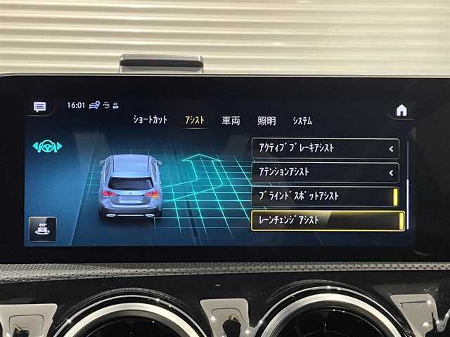 メルセデス・ベンツ Ｍ・ベンツ Ａ２００ｄ AMGライン 静岡県 2019(令1)年 4.8万km イリジウムシルバー ＡＣＣ　ＬＫＡ　ＢＳＭ　/ナビ　ＴＶ　/Ｂカメラ　ｂｌｕｅｔｏｏｔｈ　ＵＳＢ　/ハーフレザー　/シートヒーター　/マッサージシート　/ＬＥＤヘッドライト　/ロードサインアシスト　/無線充電　/自動パーキング　/コーナーセンサー　/ラゲッジマット/スペアキーあり