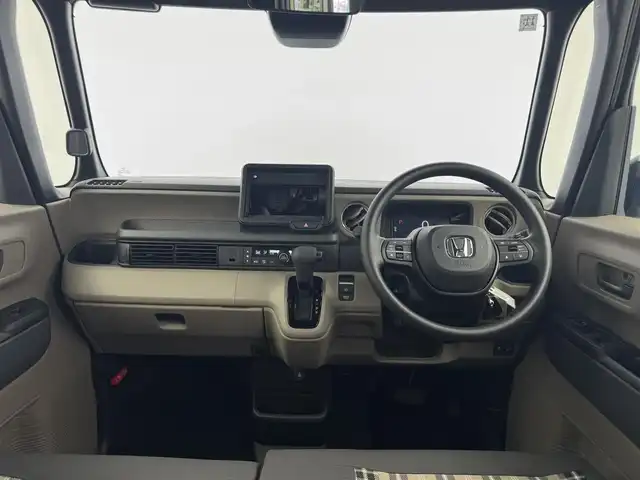 ホンダ Ｎ ＢＯＸ JOY 愛知県 2024(令6)年 0.1万km未満 ベージュ ・登録未使用車/・ホンダセンシング/・衝突被害軽減システム/・クルーズコントロール/・コーナーセンサー/・レーンキープアシスト/・横滑り防止装置/・オートライト/・LEDヘッドライト/・片側パワースライドドア/・シートヒーター/・純正AW/・電子パーキング/・オートホールド/・USB端子入力/・プッシュスタート/・スマートキー/・スペアキー
