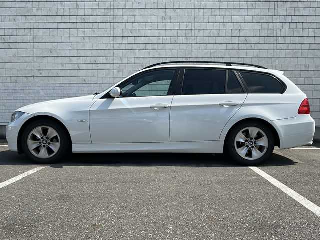 ＢＭＷ ３２０ｉ ツーリング 秋田県 2008(平20)年 4万km 白 ・リモコンキー/・CD再生/・純正ホイール