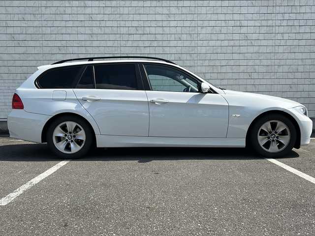 ＢＭＷ ３２０ｉ ツーリング 秋田県 2008(平20)年 4万km 白 ・リモコンキー/・CD再生/・純正ホイール