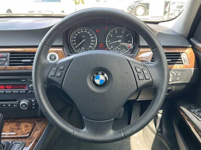 ＢＭＷ ３２０ｉ ツーリング 秋田県 2008(平20)年 4万km 白 ・リモコンキー/・CD再生/・純正ホイール