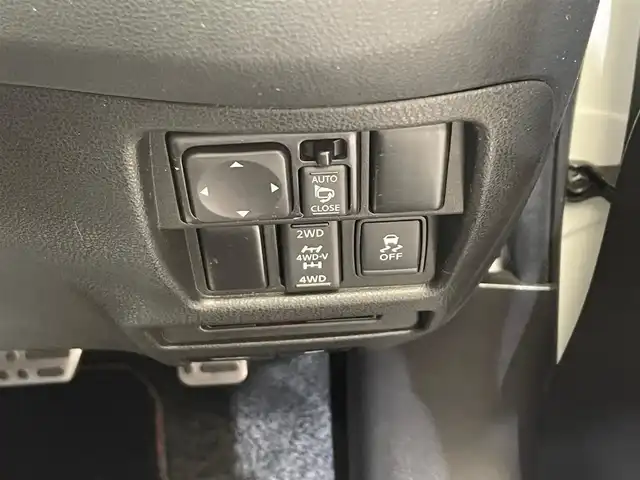 日産 ジューク ニスモ 岩手県 2014(平26)年 10.9万km ブリリアントホワイトパール ４WD/ターボ/MTモード付きAT/専用エクステリア/NISMO専用シート/専用本革・アルカンターラステアリング/専用18インチアルミホイール/アルミペダル/ビークルダイナミクスコントロール/オートエアコン/純正ナビ/（CD/DVD/フルセグ/USB/Bluetooth）/ETC/ドライブレコーダー/オートライト/HIDヘッドライト/純正フロアマット