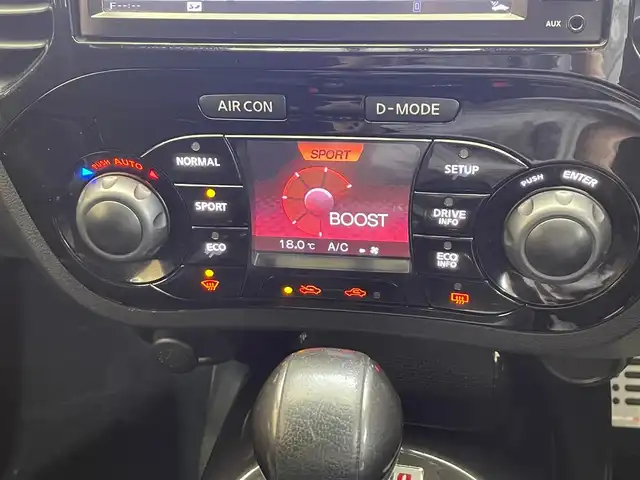 日産 ジューク ニスモ 岩手県 2014(平26)年 10.9万km ブリリアントホワイトパール ４WD/ターボ/MTモード付きAT/専用エクステリア/NISMO専用シート/専用本革・アルカンターラステアリング/専用18インチアルミホイール/アルミペダル/ビークルダイナミクスコントロール/オートエアコン/純正ナビ/（CD/DVD/フルセグ/USB/Bluetooth）/ETC/ドライブレコーダー/オートライト/HIDヘッドライト/純正フロアマット