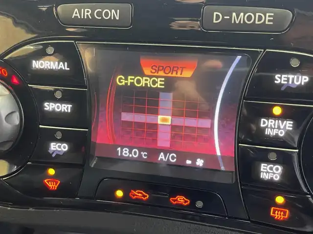 日産 ジューク ニスモ 岩手県 2014(平26)年 10.9万km ブリリアントホワイトパール ４WD/ターボ/MTモード付きAT/専用エクステリア/NISMO専用シート/専用本革・アルカンターラステアリング/専用18インチアルミホイール/アルミペダル/ビークルダイナミクスコントロール/オートエアコン/純正ナビ/（CD/DVD/フルセグ/USB/Bluetooth）/ETC/ドライブレコーダー/オートライト/HIDヘッドライト/純正フロアマット