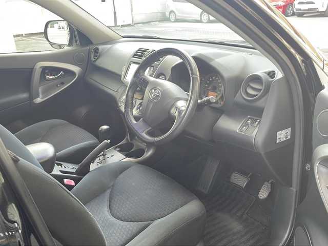 トヨタ ヴァンガード 240S Sパッケージ 高知県 2013(平25)年 12.7万km ブラック 純正ナビ/(Bluetooth/CD/SD/DVD/フルセグ)/バックカメラ/ETC/クルーズコントロール/オートライト/ハロゲンヘッドライト/フォグランプ/プッシュスタート/スマートキー/スペアキー1本/純正フロアマット/純正ドアバイザー/MTモード付AT/パドルシフト/横滑り防止装置/ダウンヒルアシストコントロール