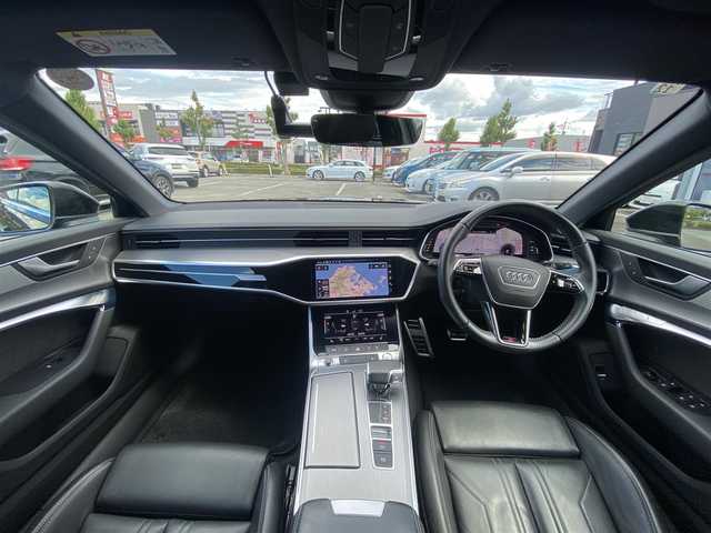 アウディ Ａ６ 45TFSIクワトロスポーツ 福岡県 2020(令2)年 4.8万km 黒 ・アダプティブクルーズコントロール/・純正ＨＤＤナビ／ＵＳＢ／Ｂｌｕｅｔｏｏｔｈ／ＡｐｐｌｅＣａｒＰｌａｙ/・バックカメラ/・黒革シート／シートヒーター/・前後ドライブレコーダー/・フルセグ/・ＥＴＣ/・純正19AW/・プッシュスタート/・パーキングアシスト/・アイドリングストップ/・スマートキー/・スペアキー/・電動リアゲート/・パワーシート/・レーンキープアシスト/・オートライト/・LEDライト/・パドルシフト/・保証書/・取扱説明書