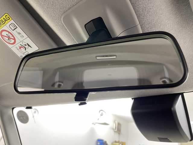 トヨタ ルーミー カスタムG S 道央・札幌 2017(平29)年 3.1万km パールホワイトⅢ ・社外ＳＤナビ（ＣＤ、ＤＶＤ）/・フルセグＴＶ/・両側パワースライドドア/・ワンオーナー/・衝突軽減ブレーキ/・クルーズコントロール/・車線逸脱警報/・先行車発信通知/・フロントフォグランプ/・ワイパーデアイサー/・純正エンジンスターター/・スペアキー/・スマートキー