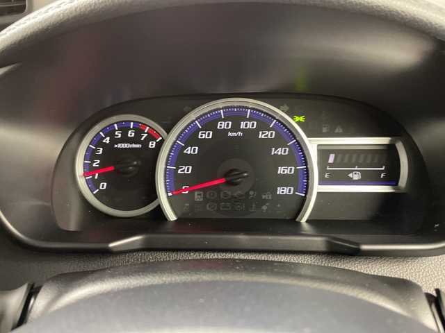 トヨタ ルーミー カスタムG S 道央・札幌 2017(平29)年 3.1万km パールホワイトⅢ ・社外ＳＤナビ（ＣＤ、ＤＶＤ）/・フルセグＴＶ/・両側パワースライドドア/・ワンオーナー/・衝突軽減ブレーキ/・クルーズコントロール/・車線逸脱警報/・先行車発信通知/・フロントフォグランプ/・ワイパーデアイサー/・純正エンジンスターター/・スペアキー/・スマートキー