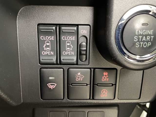 トヨタ ルーミー カスタムG S 道央・札幌 2017(平29)年 3.1万km パールホワイトⅢ ・社外ＳＤナビ（ＣＤ、ＤＶＤ）/・フルセグＴＶ/・両側パワースライドドア/・ワンオーナー/・衝突軽減ブレーキ/・クルーズコントロール/・車線逸脱警報/・先行車発信通知/・フロントフォグランプ/・ワイパーデアイサー/・純正エンジンスターター/・スペアキー/・スマートキー