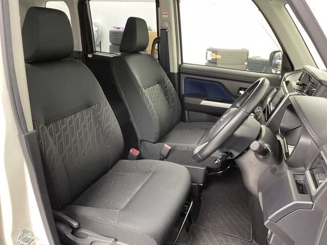 トヨタ ルーミー カスタムG S 道央・札幌 2017(平29)年 3.1万km パールホワイトⅢ ・社外ＳＤナビ（ＣＤ、ＤＶＤ）/・フルセグＴＶ/・両側パワースライドドア/・ワンオーナー/・衝突軽減ブレーキ/・クルーズコントロール/・車線逸脱警報/・先行車発信通知/・フロントフォグランプ/・ワイパーデアイサー/・純正エンジンスターター/・スペアキー/・スマートキー