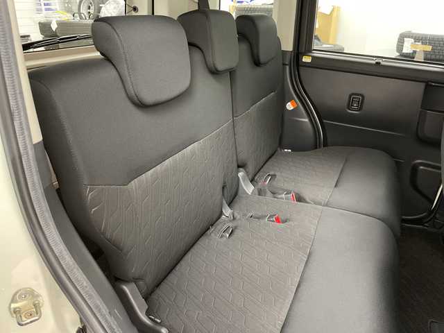 トヨタ ルーミー カスタムG S 道央・札幌 2017(平29)年 3.1万km パールホワイトⅢ ・社外ＳＤナビ（ＣＤ、ＤＶＤ）/・フルセグＴＶ/・両側パワースライドドア/・ワンオーナー/・衝突軽減ブレーキ/・クルーズコントロール/・車線逸脱警報/・先行車発信通知/・フロントフォグランプ/・ワイパーデアイサー/・純正エンジンスターター/・スペアキー/・スマートキー