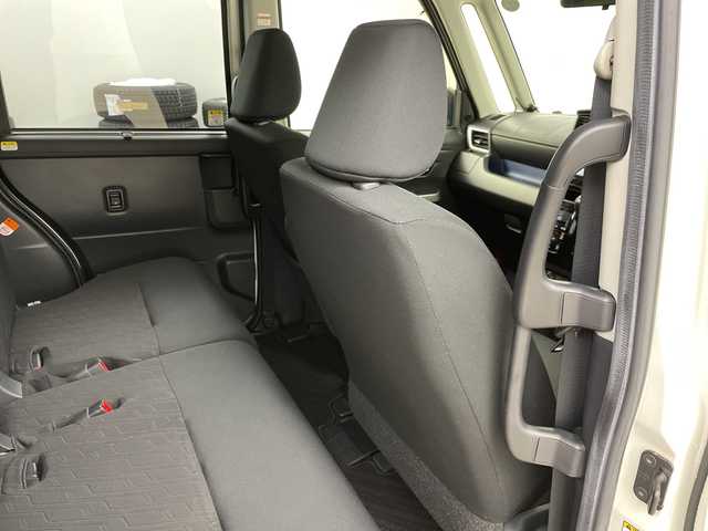 トヨタ ルーミー カスタムG S 道央・札幌 2017(平29)年 3.1万km パールホワイトⅢ ・社外ＳＤナビ（ＣＤ、ＤＶＤ）/・フルセグＴＶ/・両側パワースライドドア/・ワンオーナー/・衝突軽減ブレーキ/・クルーズコントロール/・車線逸脱警報/・先行車発信通知/・フロントフォグランプ/・ワイパーデアイサー/・純正エンジンスターター/・スペアキー/・スマートキー