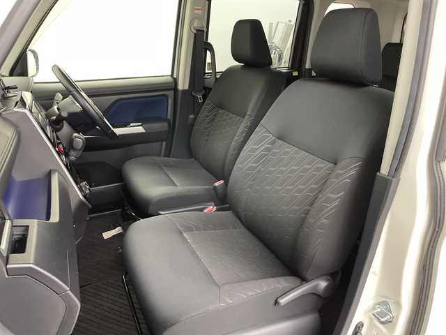 トヨタ ルーミー カスタムG S 道央・札幌 2017(平29)年 3.1万km パールホワイトⅢ ・社外ＳＤナビ（ＣＤ、ＤＶＤ）/・フルセグＴＶ/・両側パワースライドドア/・ワンオーナー/・衝突軽減ブレーキ/・クルーズコントロール/・車線逸脱警報/・先行車発信通知/・フロントフォグランプ/・ワイパーデアイサー/・純正エンジンスターター/・スペアキー/・スマートキー