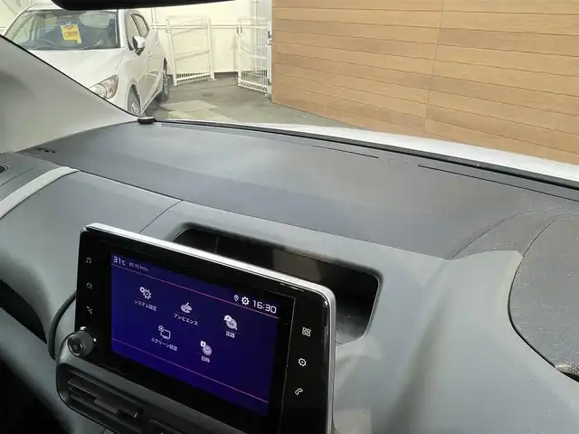 シトロエン シトロエン ベルランゴ フィール 長野県 2021(令3)年 5.1万km ブランバンキーズ 純正ナビ（FM/AM、BT、USB、IPOD）/アラウンドビューモニター/パーキングアシスト/前後ドライブレコーダー/前後コーナーセンサー/レーンキープアシスト/ブラインドスポットモニター/デジタルインナーミラー/横滑り防止装置/純正フロアマット/ダブルサイドエアバック/カーテンエアバック/ハロゲンオートライト/オートマチックハイビーム/純正１６AW/保証書、取扱説明書、記録簿/革ステアリング/スペアキー（１本）/ルーフレール