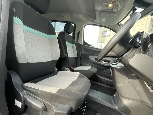 シトロエン シトロエン ベルランゴ フィール 長野県 2021(令3)年 5.1万km ブランバンキーズ 純正ナビ（FM/AM、BT、USB、IPOD）/アラウンドビューモニター/パーキングアシスト/前後ドライブレコーダー/前後コーナーセンサー/レーンキープアシスト/ブラインドスポットモニター/デジタルインナーミラー/横滑り防止装置/純正フロアマット/ダブルサイドエアバック/カーテンエアバック/ハロゲンオートライト/オートマチックハイビーム/純正１６AW/保証書、取扱説明書、記録簿/革ステアリング/スペアキー（１本）/ルーフレール