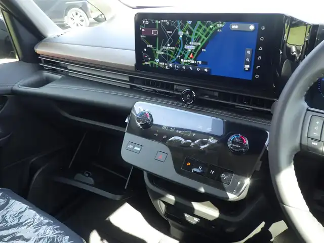 日産 セレナ e－パワー ハイウェイスター V 千葉県 2025(令7)年 0.1千km ダイヤモンドブラック e-POWER　ハイウエイスターV　ヘッドランプ オートレベライザー+アダプティブLEDヘッドライトシステム+インテリジェント アラウンドビューモニター（移動物 検知機能付）+インテリジェント ルームミラー+アドバンスドドライブアシストディスプレイ（12.3インチカラーディスプレイ）+統合型インターフェースディスプレイ+ワイヤレス充電器+6スピーカー+NissanConnectナビゲーションシステム（地デジ内蔵）+車載通信ユニット（TCU［Telematics Control Unit］）+ETC2.0ユニット（ビルトインタイプ）+ドライブレコーダー（前後セット）+プロパイロット（ナビリンク機能付）+プロパイロット緊急停止支援システム（SOSコール機能付）+SOSコール（488/400円）/エマージェンシーブレーキ/プロパイロット/インテリジェントクルーズコントロール/インテリジェントルームミラー/ハンズフリー両側パワースライドドア/純正コネクトナビ/地デジTV/【Bluetooth接続】/アラウンドビューモニター/ドライブレコーダー/ワイヤレス充電/革巻きステアリング/ステアリングスイッチ/ETC（2.0）/LEDヘッドライト/コーナーセンサー/インテリジェントキー