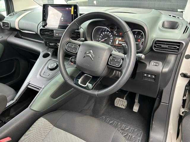 シトロエン シトロエン ベルランゴ シャイン XTRパック 埼玉県 2020(令2)年 4.6万km ベージュ ガラスルーフ/純正ディスプレイオーディオ/ａｐｐｌｅｃａｒｐｌａｙ/クルーズコントロール/アック＆サイドカメラ/ＥＴＣ/パドルシフト