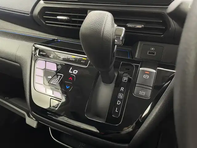 日産 デイズ HWS G ターボ プロパイロットED 福井県 2021(令3)年 2.4万km ホワイトパール プロパイロット/・衝突軽減ブレーキ/・クルーズコントロール（追従有）/・車線逸脱警報機能/純正9インチナビゲーション/【AM/FM/CD/DVD/Bluetooth/フルセグTV】/アラウンドビューモニター/ビルトインETC2.0/車高調（TEIN）/社外16インチアルミホイール/プッシュスタート/スマートキー/スペアキー/オートライト/LEDヘッドライド