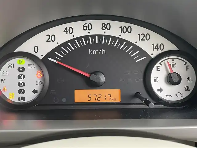 スズキ アルト G 千葉県 2013(平25)年 5.8万km エアブルーメタリック ワンオーナー/純正CDオーディオ/キーレスキー/ヘッドライトレベライザー/電動格納ドアミラー/ドアバイザー/新車時保証書/取扱説明書/スペアキー