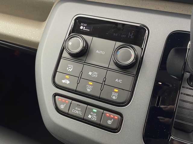 ホンダ フリード ハイブリット e:HEV AIR EX 愛知県 2025(令7)年 0.1千km プラチナホワイトパール /R7年10月登録済未使用車//純正HondaCONNECTナビ(LXM-242ZFNI)//フルセグTV/AMFM/Bluetooth/USB//AppleCarPlay/AndroidAuto//バックカメラ//HondaSENSING//前後パーキングセンサー//ブラインドスポットインフォメーション//オートハイビーム//フルLEDヘッドライト//オートライト//両側パワースライドドア//後席サンシェード//プライムスムースコンビシート//2列目キャプテンシート//純正15インチアルミホイール//電子パーキングブレーキ//ブレーキホールド//革巻きステアリング//ステアリングスイッチ//プッシュスタート//電動格納ミラー//新車保証書・取扱説明書//スペアキー