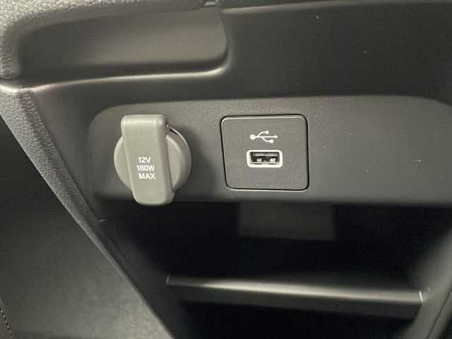 ホンダ フリード ハイブリット e:HEV AIR EX 愛知県 2025(令7)年 0.1千km プラチナホワイトパール /R7年10月登録済未使用車//純正HondaCONNECTナビ(LXM-242ZFNI)//フルセグTV/AMFM/Bluetooth/USB//AppleCarPlay/AndroidAuto//バックカメラ//HondaSENSING//前後パーキングセンサー//ブラインドスポットインフォメーション//オートハイビーム//フルLEDヘッドライト//オートライト//両側パワースライドドア//後席サンシェード//プライムスムースコンビシート//2列目キャプテンシート//純正15インチアルミホイール//電子パーキングブレーキ//ブレーキホールド//革巻きステアリング//ステアリングスイッチ//プッシュスタート//電動格納ミラー//新車保証書・取扱説明書//スペアキー