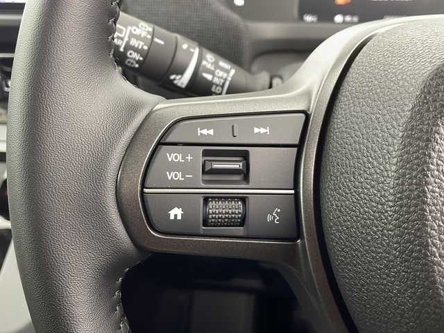 ホンダ フリード ハイブリット e:HEV AIR EX 愛知県 2025(令7)年 0.1千km プラチナホワイトパール /R7年10月登録済未使用車//純正HondaCONNECTナビ(LXM-242ZFNI)//フルセグTV/AMFM/Bluetooth/USB//AppleCarPlay/AndroidAuto//バックカメラ//HondaSENSING//前後パーキングセンサー//ブラインドスポットインフォメーション//オートハイビーム//フルLEDヘッドライト//オートライト//両側パワースライドドア//後席サンシェード//プライムスムースコンビシート//2列目キャプテンシート//純正15インチアルミホイール//電子パーキングブレーキ//ブレーキホールド//革巻きステアリング//ステアリングスイッチ//プッシュスタート//電動格納ミラー//新車保証書・取扱説明書//スペアキー