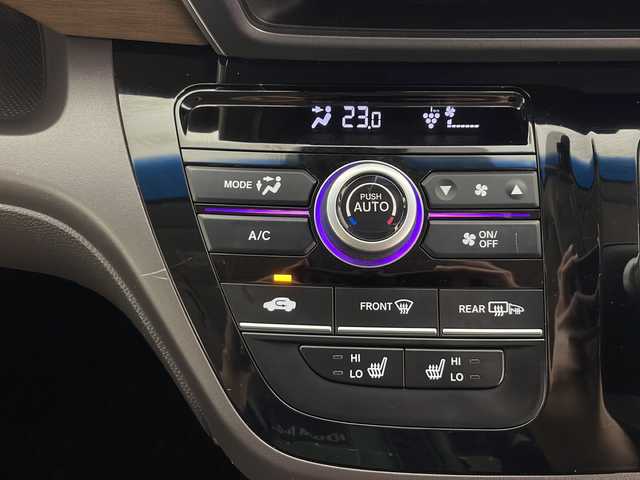 ホンダ フリード＋ ハイブリット G ホンダセンシング 秋田県 2020(令2)年 3.3万km プラチナホワイトパール 4WD/社外メモリナビ　/フルセグTV/CD/DVD/HDMI/Bluetooth/両側パワースライドドア　/衝突被害軽減防止ブレーキ　/レーダークルーズコントロール　　/レーンキープアシスト　/バックカメラ　/ワイパーデアイサー　/前席シートヒーター　/ＥＴＣ　/LEDヘッドライト/ドアバイザー/後席サンシェード/純正アルミホイールキャップ/スペアキー/プッシュスタート