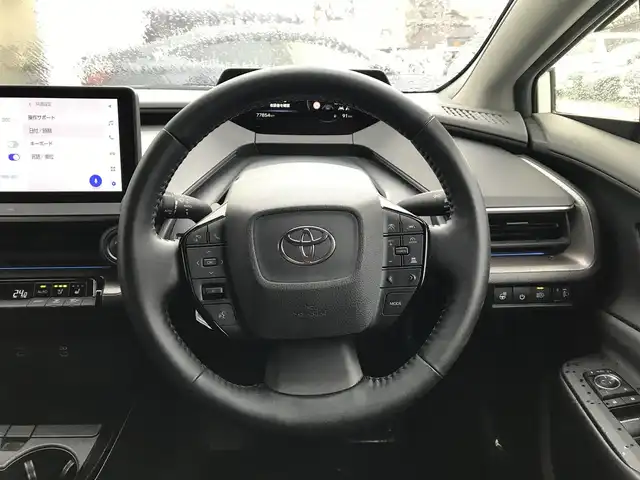 トヨタ プリウス Z 富山県 2023(令5)年 7.8万km プラチナホワイトパールマイカ 純正ディスプレイオーディオ/ナビ/全周囲カメラ/ドライブレコーダー/プリクラッシュセーフティ/コーナーセンサー/レーンキープアシスト/レーダークルーズコントロール/パーキングアシスト/レザーシート/パワーシート/シートヒーター/エアシート/電動リアゲート/プッシュスタート/スマートキー/ETC2.0