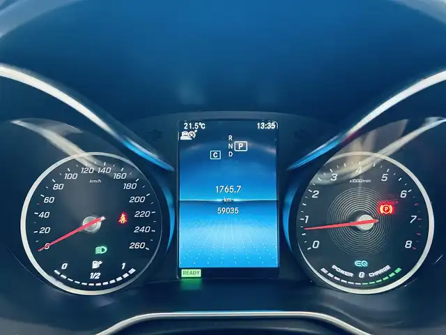 メルセデス・ベンツ Ｃ２００ アバンギャルド AMGライン 大阪府 2019(平31)年 5.9万km オブシディアンブラック レーダーセーフティP/純正ナビ/TV/バックカメラ/applecarplay/ACＣ/ブラインドスポット/クリアランスソナー/黒革/メモリ付きパワーシート/シートヒーター/パドルシフト/純正18インチＡＷ/LＥＤヘッドライト