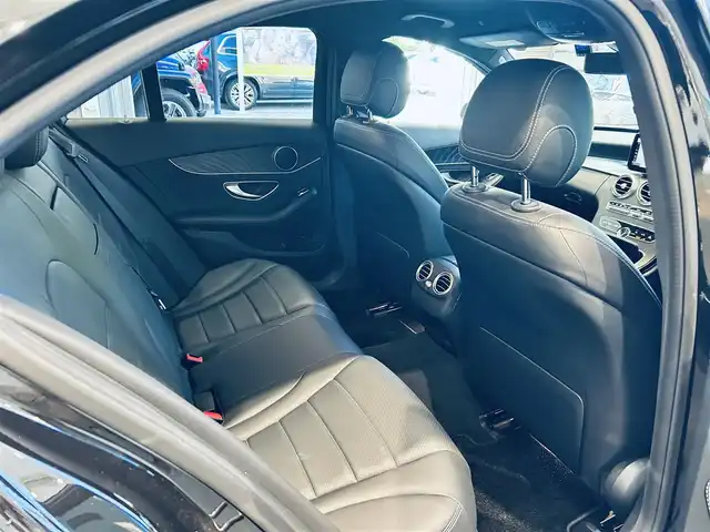 メルセデス・ベンツ Ｃ２００ アバンギャルド AMGライン 大阪府 2019(平31)年 5.9万km オブシディアンブラック レーダーセーフティP/純正ナビ/TV/バックカメラ/applecarplay/ACＣ/ブラインドスポット/クリアランスソナー/黒革/メモリ付きパワーシート/シートヒーター/パドルシフト/純正18インチＡＷ/LＥＤヘッドライト