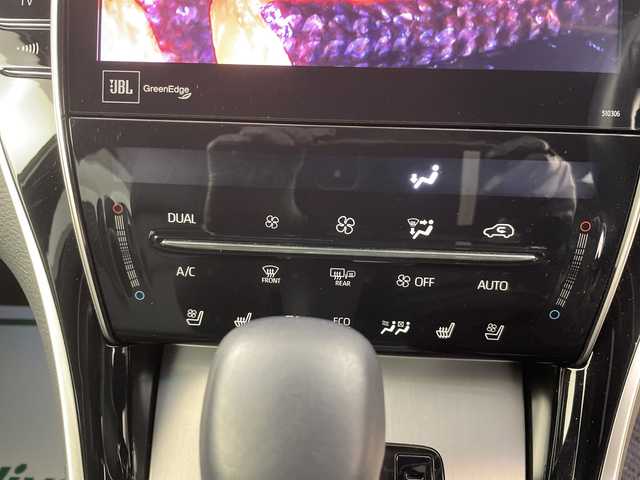 トヨタ ハリアー ハイブリッド プログレス メタル&レザーP 道央・札幌 2017(平29)年 3万km ダークレッドマイカメタリック ・４ＷＤ/寒冷地仕様　/・ＪＢＬサウンドシステム　/・純正メーカーナビ/・CD/DVD/SD/USB/AUX/BT/フルセグTV/・トヨタセーフティーセンス　/・プリクラッシュセーフティー　/・レーダークルーズコントロール　/・パワーバックドア　/・パノラミックビューモニター　/・オートハイビーム/三眼LEDライト/・ワイパーデアイサー/・ビルトインETC/・ステアリングスイッチ/・レザーシート/・シートヒーター/パワーシート/・ベンチレーションシート/・シートポジションメモリー/・純正エンジンスターター/・スマートキー/スペアキー/カードキー/・MTモード付AT/・ドアバイザー