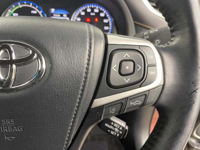 トヨタ ハリアー ハイブリッド プログレス メタル&レザーP 道央・札幌 2017(平29)年 3万km ダークレッドマイカメタリック ・４ＷＤ/寒冷地仕様　/・ＪＢＬサウンドシステム　/・純正メーカーナビ/・CD/DVD/SD/USB/AUX/BT/フルセグTV/・トヨタセーフティーセンス　/・プリクラッシュセーフティー　/・レーダークルーズコントロール　/・パワーバックドア　/・パノラミックビューモニター　/・オートハイビーム/三眼LEDライト/・ワイパーデアイサー/・ビルトインETC/・ステアリングスイッチ/・レザーシート/・シートヒーター/パワーシート/・ベンチレーションシート/・シートポジションメモリー/・純正エンジンスターター/・スマートキー/スペアキー/カードキー/・MTモード付AT/・ドアバイザー