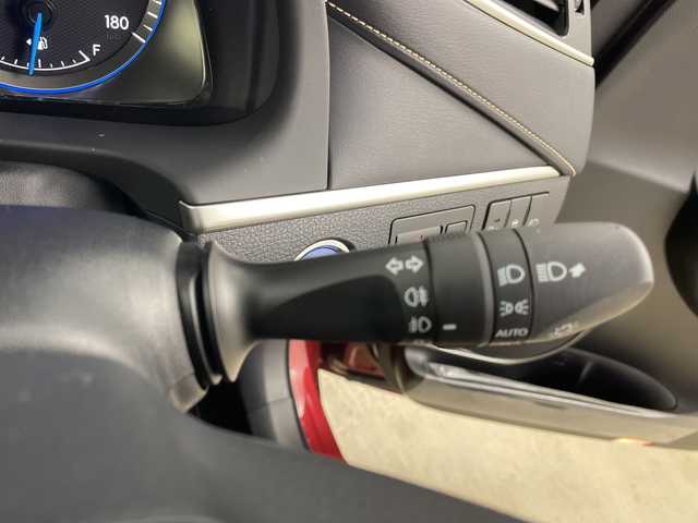 トヨタ ハリアー ハイブリッド プログレス メタル&レザーP 道央・札幌 2017(平29)年 3万km ダークレッドマイカメタリック ・４ＷＤ/寒冷地仕様　/・ＪＢＬサウンドシステム　/・純正メーカーナビ/・CD/DVD/SD/USB/AUX/BT/フルセグTV/・トヨタセーフティーセンス　/・プリクラッシュセーフティー　/・レーダークルーズコントロール　/・パワーバックドア　/・パノラミックビューモニター　/・オートハイビーム/三眼LEDライト/・ワイパーデアイサー/・ビルトインETC/・ステアリングスイッチ/・レザーシート/・シートヒーター/パワーシート/・ベンチレーションシート/・シートポジションメモリー/・純正エンジンスターター/・スマートキー/スペアキー/カードキー/・MTモード付AT/・ドアバイザー