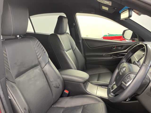 トヨタ ハリアー ハイブリッド プログレス メタル&レザーP 道央・札幌 2017(平29)年 3万km ダークレッドマイカメタリック ・４ＷＤ/寒冷地仕様　/・ＪＢＬサウンドシステム　/・純正メーカーナビ/・CD/DVD/SD/USB/AUX/BT/フルセグTV/・トヨタセーフティーセンス　/・プリクラッシュセーフティー　/・レーダークルーズコントロール　/・パワーバックドア　/・パノラミックビューモニター　/・オートハイビーム/三眼LEDライト/・ワイパーデアイサー/・ビルトインETC/・ステアリングスイッチ/・レザーシート/・シートヒーター/パワーシート/・ベンチレーションシート/・シートポジションメモリー/・純正エンジンスターター/・スマートキー/スペアキー/カードキー/・MTモード付AT/・ドアバイザー