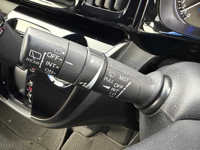 ホンダ Ｎ ＷＧＮ カスタム G SSパッケージ 愛知県 2017(平29)年 8.7万km プレミアムホワイトパールⅡ 純正ナビ/（CD/DVD/BT/ワンセグ）/ETC/バックカメラ/СТВА/横滑り防止/クルーズコントロール/ステアリングスイッチ/USB充電/ディスチャージヘッドライト/LEDフォグランプ/14インチアルミホイール/電格ミラー/純正フロアマット/スマートキー