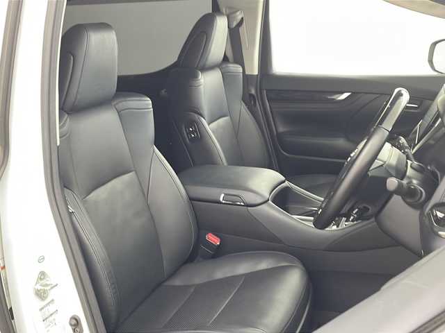 トヨタ アルファード S Cパッケージ 兵庫県 2018(平30)年 4.2万km ホワイトパールクリスタルシャイン ・サンルーフ/・モデリスタエアロ/・モデリスタマフラーカッター/・アイドリングストップ/・トヨタセーフティーセンス/・プリクラッシュセーフティ/・レーントレーシングアシスト/・クリアランスソナー/・パーキングサポートブレーキ/・ロードサインアシスト/・レーダークルーズコントロール/・オートマチックハイビーム/・ナノイー/・純正10インチSDナビ＆フルセグ＆BT＆USB＆DVD/・HDMI接続/・バックカメラ/・両側パワースライドドア/・ビルトインETC/・革巻きステアリング/・ステアリングスイッチ/・ステアリングヒーター/・前席シートヒーター/・前席シートベンチレーション/・前席パワーシート/・運転席メモリーシート/・合皮シート/・スマートキー/・プッシュスタート/・デジタルインナーミラー/・純正18インチアルミホイール