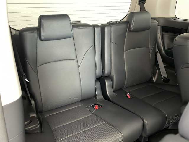 トヨタ アルファード S Cパッケージ 兵庫県 2018(平30)年 4.2万km ホワイトパールクリスタルシャイン ・サンルーフ/・モデリスタエアロ/・モデリスタマフラーカッター/・アイドリングストップ/・トヨタセーフティーセンス/・プリクラッシュセーフティ/・レーントレーシングアシスト/・クリアランスソナー/・パーキングサポートブレーキ/・ロードサインアシスト/・レーダークルーズコントロール/・オートマチックハイビーム/・ナノイー/・純正10インチSDナビ＆フルセグ＆BT＆USB＆DVD/・HDMI接続/・バックカメラ/・両側パワースライドドア/・ビルトインETC/・革巻きステアリング/・ステアリングスイッチ/・ステアリングヒーター/・前席シートヒーター/・前席シートベンチレーション/・前席パワーシート/・運転席メモリーシート/・合皮シート/・スマートキー/・プッシュスタート/・デジタルインナーミラー/・純正18インチアルミホイール