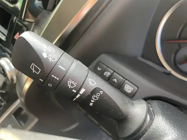 トヨタ ヴェルファイア Z Aエディション 島根県 2017(平29)年 6.8万km バーニングブラッククリスタルシャインガラスフレーク 純正９インチＳＤナビ　/純正12.1インチフリップダウンモニター　/フルセグＴＶ　/ＤＶＤ再生　/Ｂｌｕｅｔｏｏｔｈ接続　/バックカメラ　/両側パワースライドドア　/前方ドライブレコーダー　/ビルトインＥＴＣ２．０　/クルーズコントロール　/前後コーナーセンサー　/電動パーキングブレーキ・オートホールド/スマートキー・プッシュスタート　/純正LEDライト/純正１８インチアルミホイール/純正フロアマット/取扱説明書（本体＋ナビ）/スペアキー1本