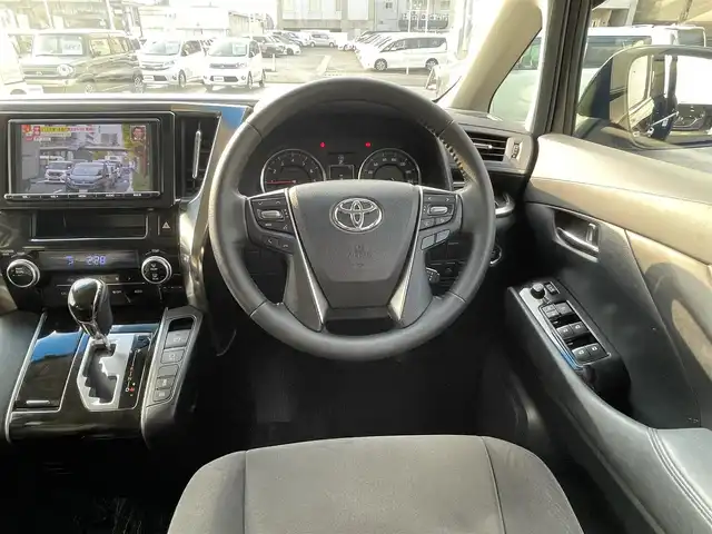 トヨタ ヴェルファイア Z Aエディション 島根県 2017(平29)年 6.8万km バーニングブラッククリスタルシャインガラスフレーク 純正９インチＳＤナビ　/純正12.1インチフリップダウンモニター　/フルセグＴＶ　/ＤＶＤ再生　/Ｂｌｕｅｔｏｏｔｈ接続　/バックカメラ　/両側パワースライドドア　/前方ドライブレコーダー　/ビルトインＥＴＣ２．０　/クルーズコントロール　/前後コーナーセンサー　/電動パーキングブレーキ・オートホールド/スマートキー・プッシュスタート　/純正LEDライト/純正１８インチアルミホイール/純正フロアマット/取扱説明書（本体＋ナビ）/スペアキー1本