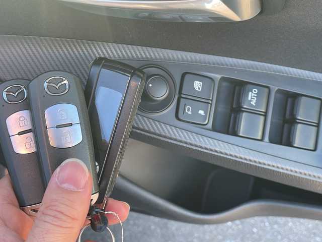 マツダ デミオ XD ツーリング 青森県 2015(平27)年 11.1万km チタニウムフラッシュマイカ 4WD/純正SDナビ・フルセグTV/CD・DVD・Bluetooth・USB/ヘッドアップディスプレイ/スマートシティブレーキサポート/クルーズコントロール/パドルシフト/純正エンジンスターター/ETC/LEDヘッドライト/フォグランプ/純正16インチアルミ/スマートキー/プッシュスタート/スペアキー